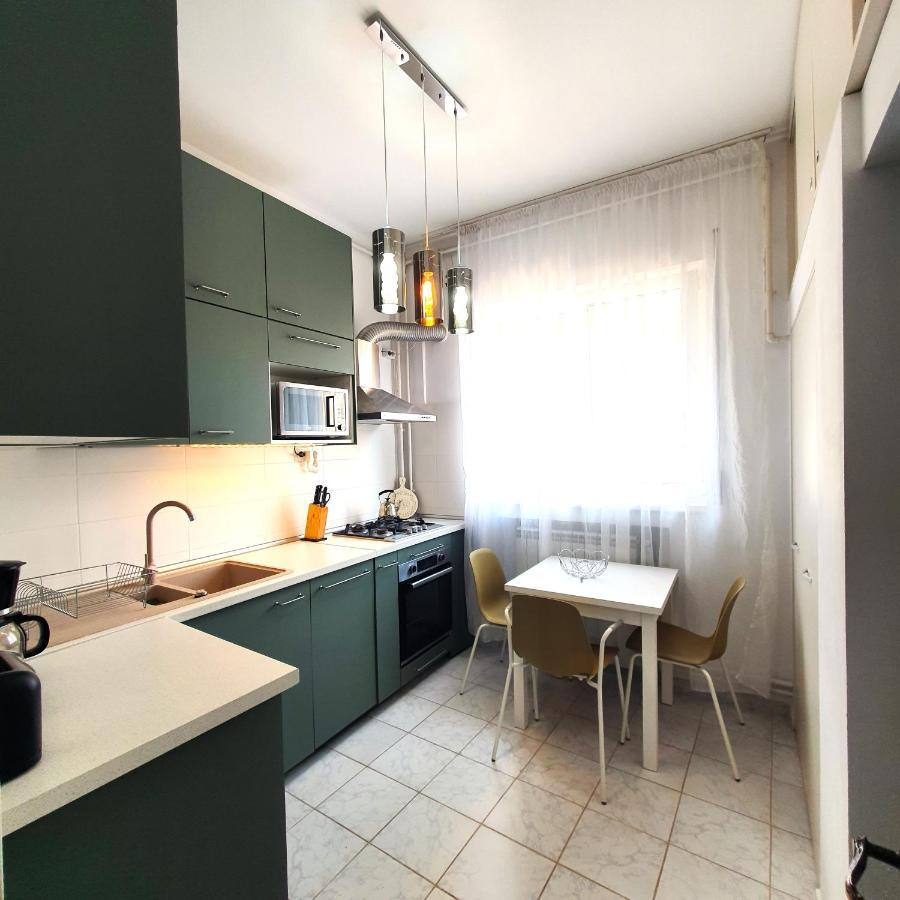City Center Apartment Bukarest Eksteriør billede